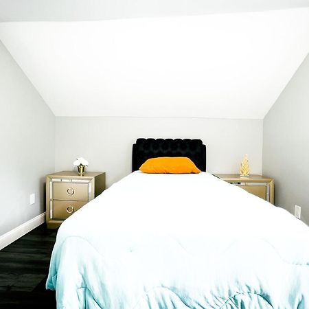 2 Homes, 1 Stay-7Br Niagara Falls Compound Esterno foto